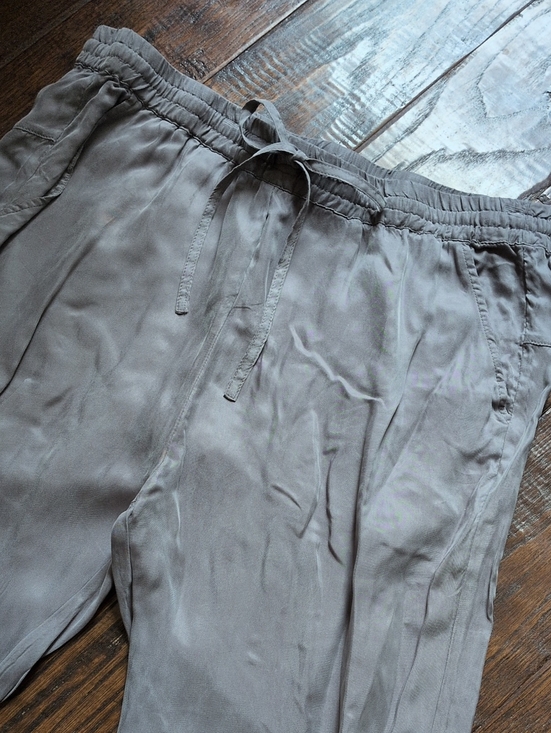 Johnny Was Pants - JOHNNY WAS I Granite Gray Alice Cupra Silky Drawstring Jogger Ankle Pants, M